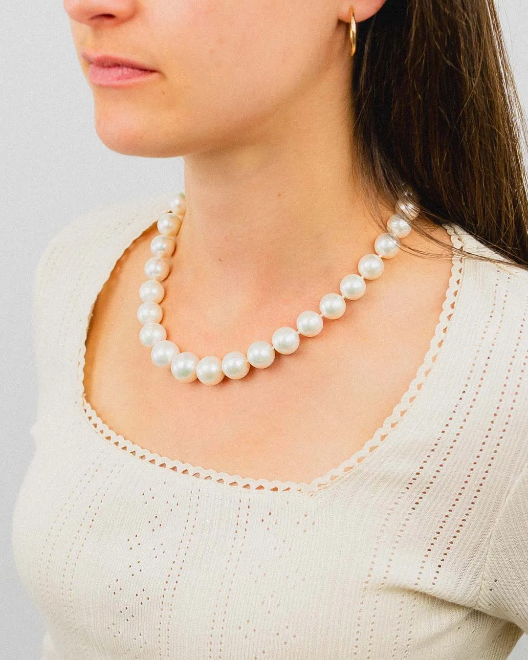 9ct Yellow Gold White Pearl Necklace