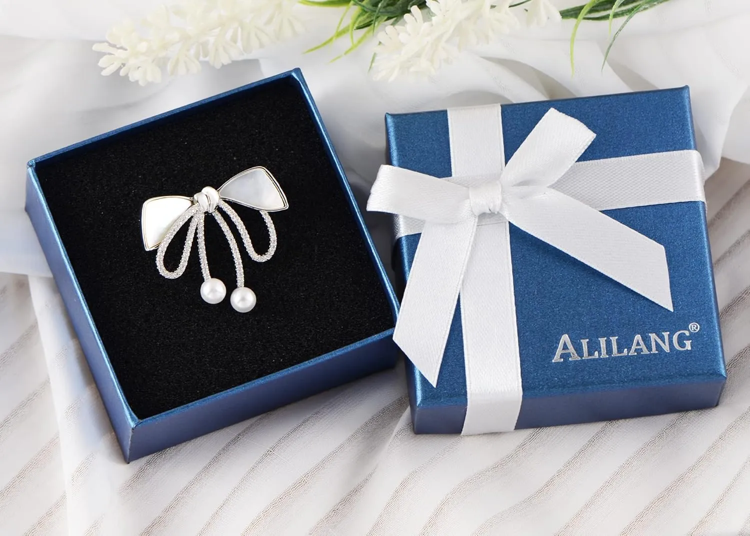 Alilang Cubic Zirconia Bridal Natural Seashell Bowknot Brooches Pins Crystal Rhinestones Vintage Women Accessory