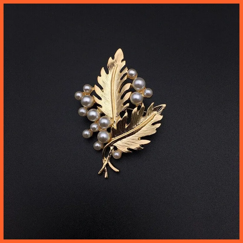 Beautiful Pearl Metal Brooch For Women