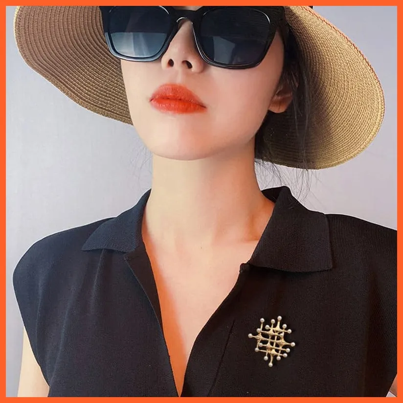 Beautiful Pearl Metal Brooch For Women