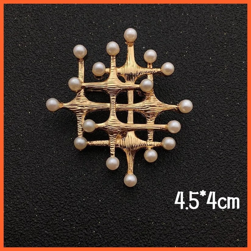 Beautiful Pearl Metal Brooch For Women