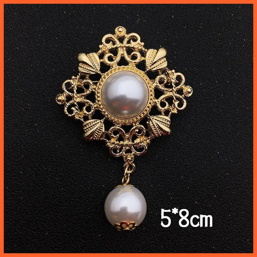 Beautiful Pearl Metal Brooch For Women