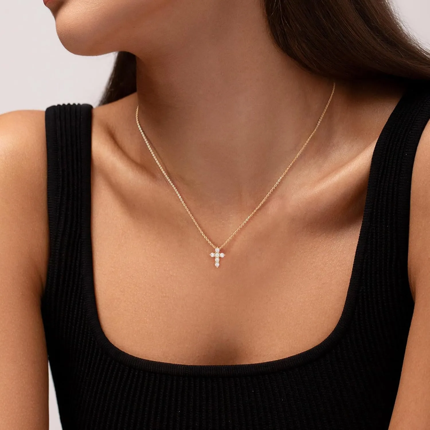 Cross Necklace for Women??Dainty Gold Necklace 14k Gold Plated Small Cross Pendant Necklace Simple Gold Cross Necklaces for Women Cute Gold Cross Choker Necklaces Trendy Gold Jewelry Gifts