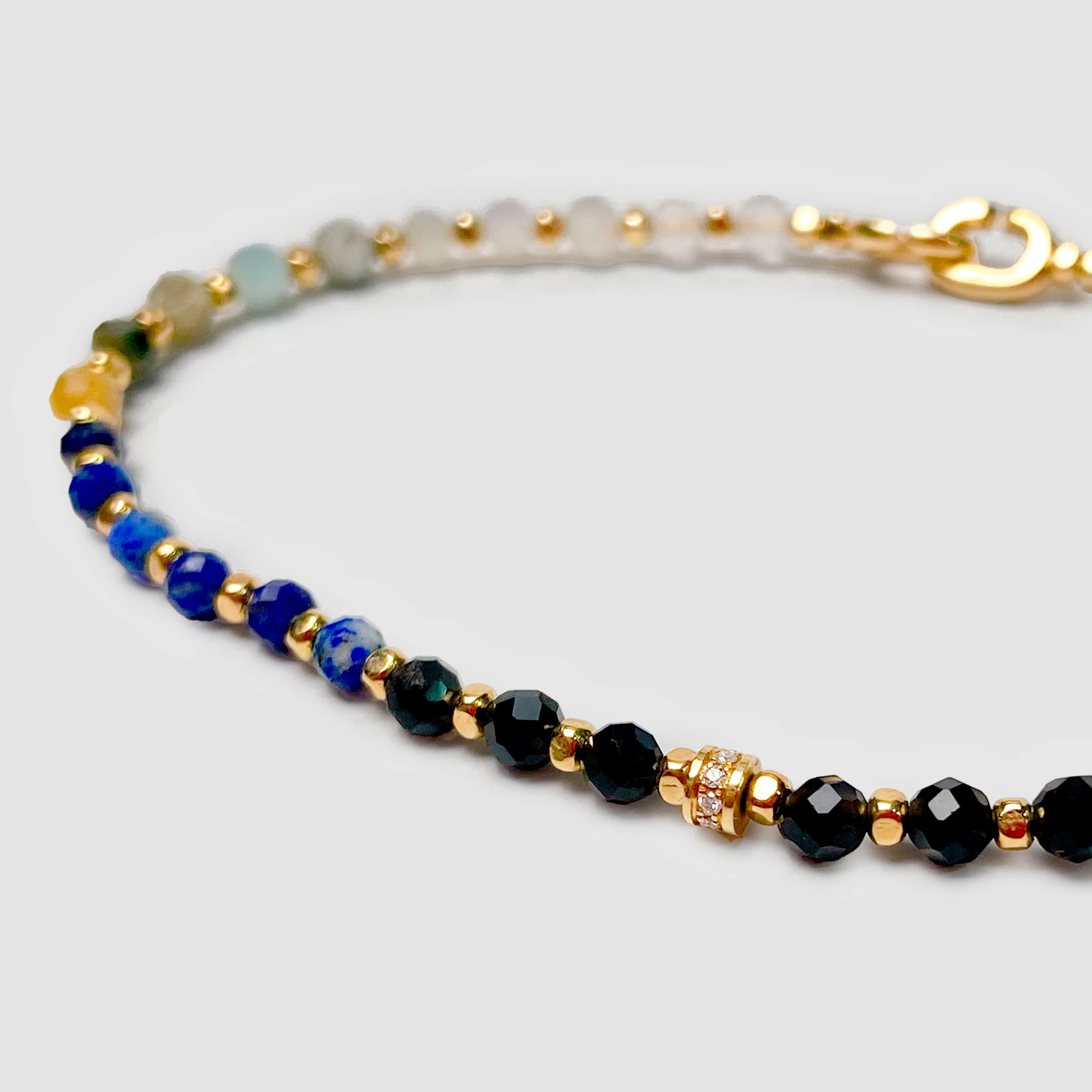 Crystal Bracelet in Yellow Gold / Red Pattern with White Diamonds