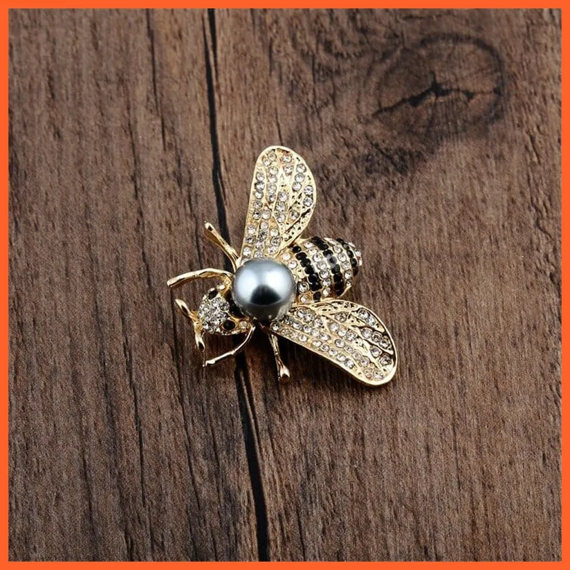 Cute Pearl Bee Brooches