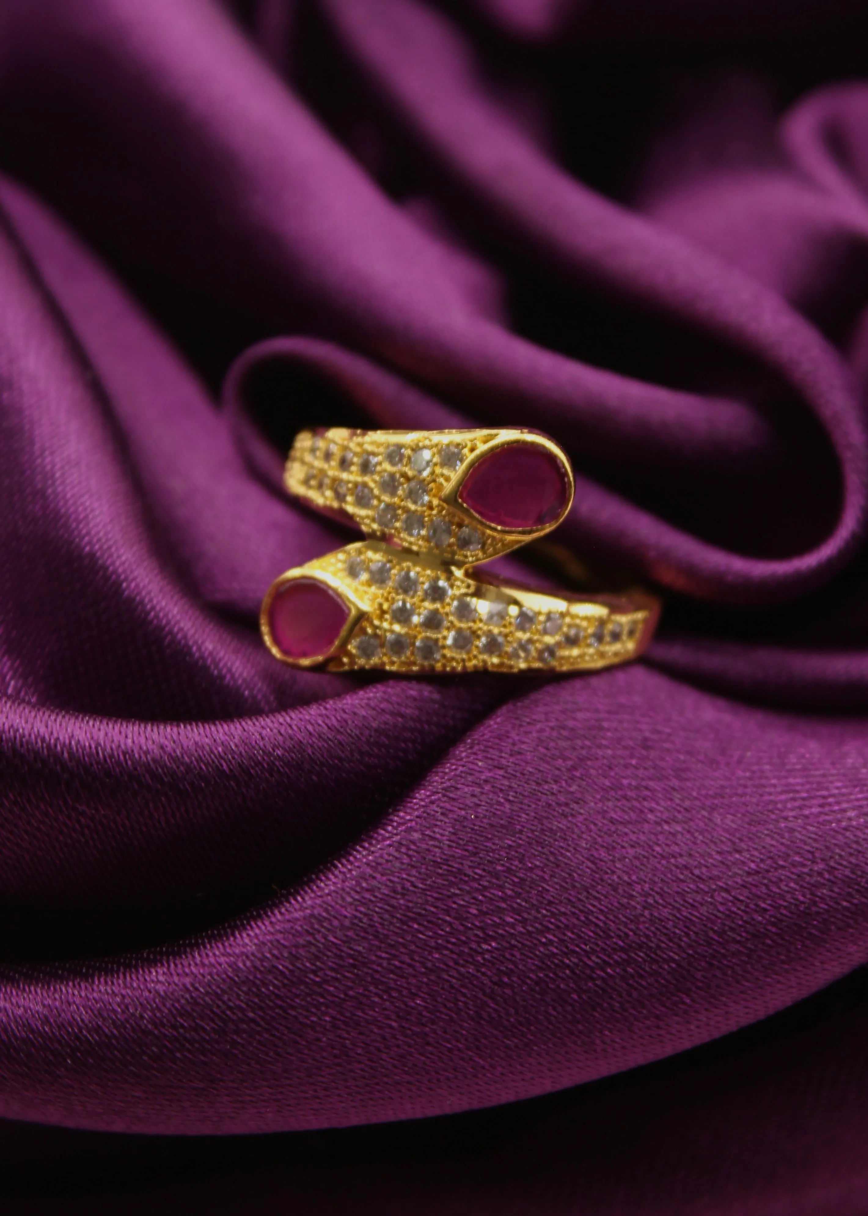 EXCLUSIVE DESIGNER RING