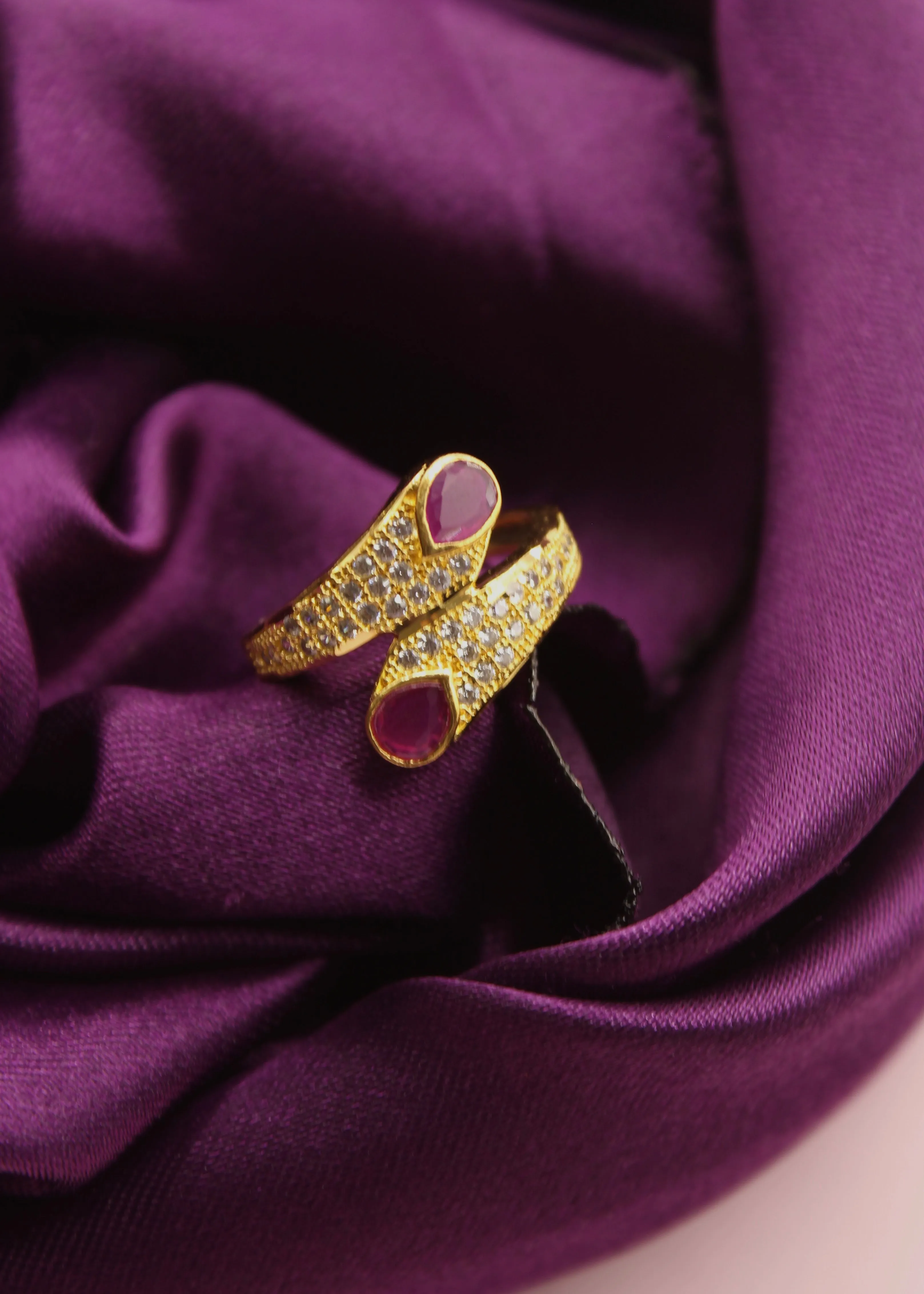 EXCLUSIVE DESIGNER RING