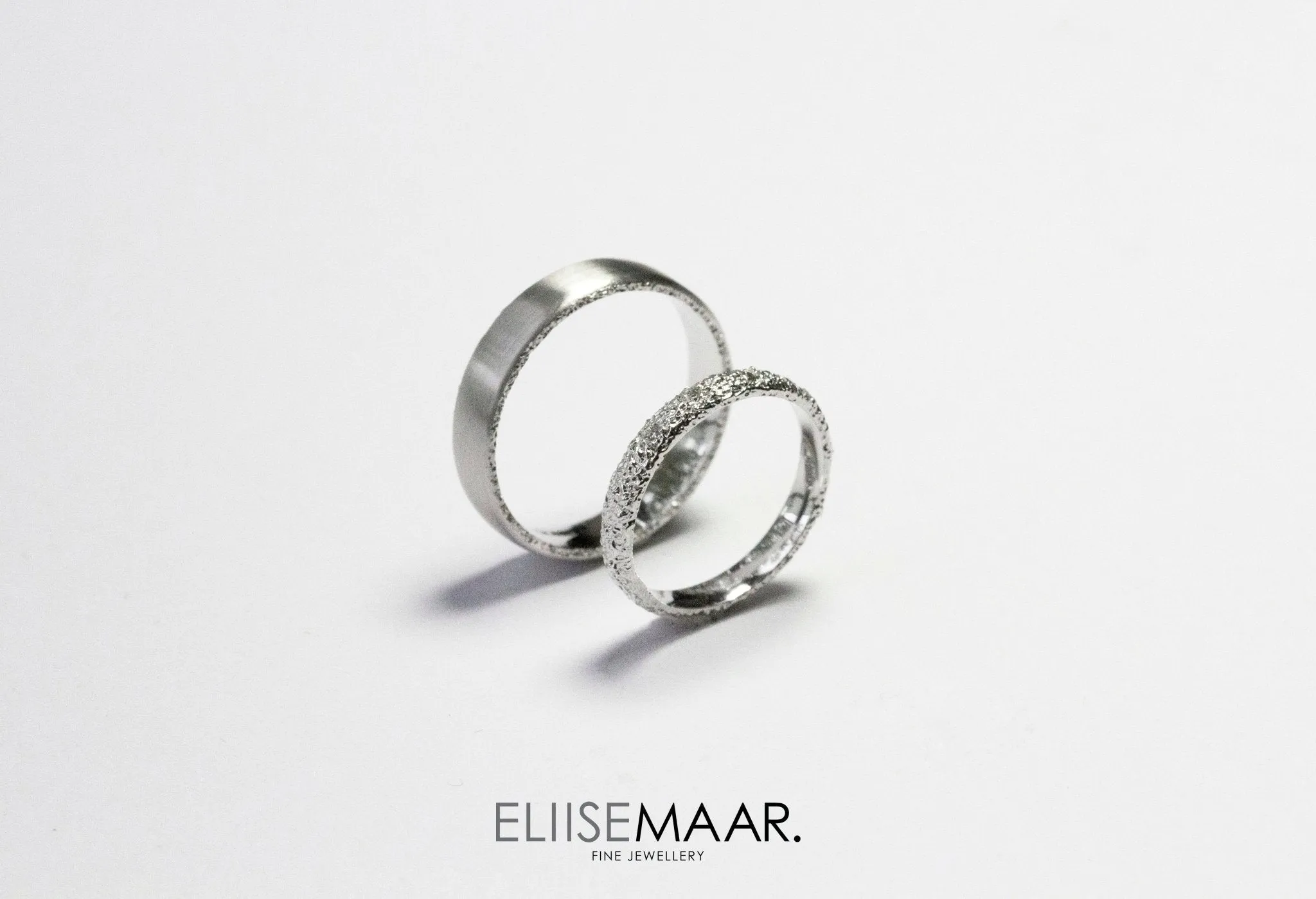 Frost Wedding Ring White