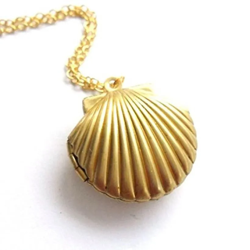 Gold Brass Sea Shell Unisex Pendant Necklace