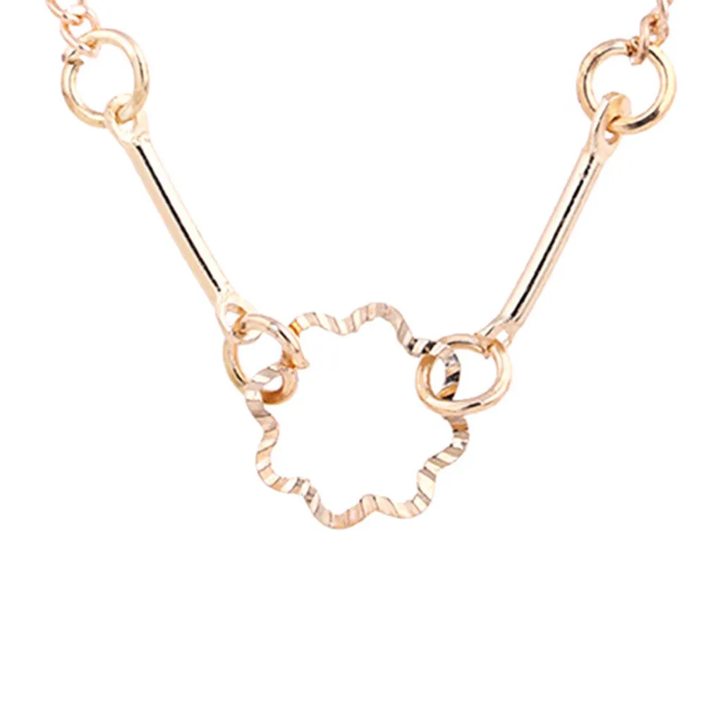 Gold-color Flower Alloy Clavicle Pendant Short Necklace for Women