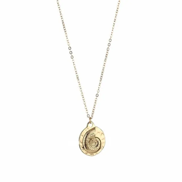 Gold Plated Boho Conch Seashell Pendant Necklace