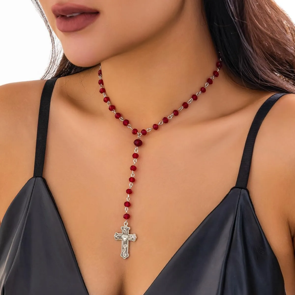 Gothic Cross Necklaces Layered Pearl Beads Cross Pendant Necklaces Punk Vintage Cross Chain Necklace Chunky Cross Necklace Gothic Jewelry for Women