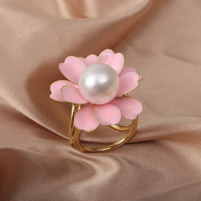 Love Scarf Buckle Geometric Flower Designer Clothing Corner