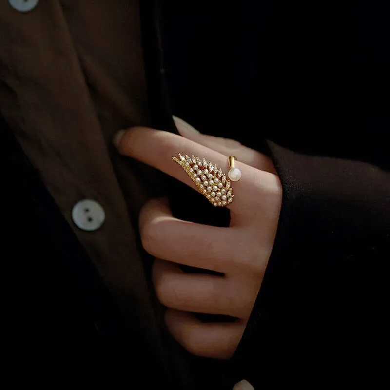 Luxurious Wing Shaped Pearl Zircon Adjustable Rings