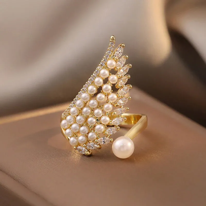 Luxurious Wing Shaped Pearl Zircon Adjustable Rings