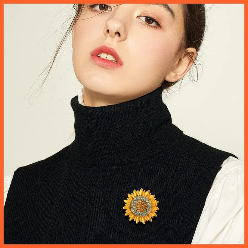 Luxurious Yellow Rhinestone Sunflower Brooch For Woman
