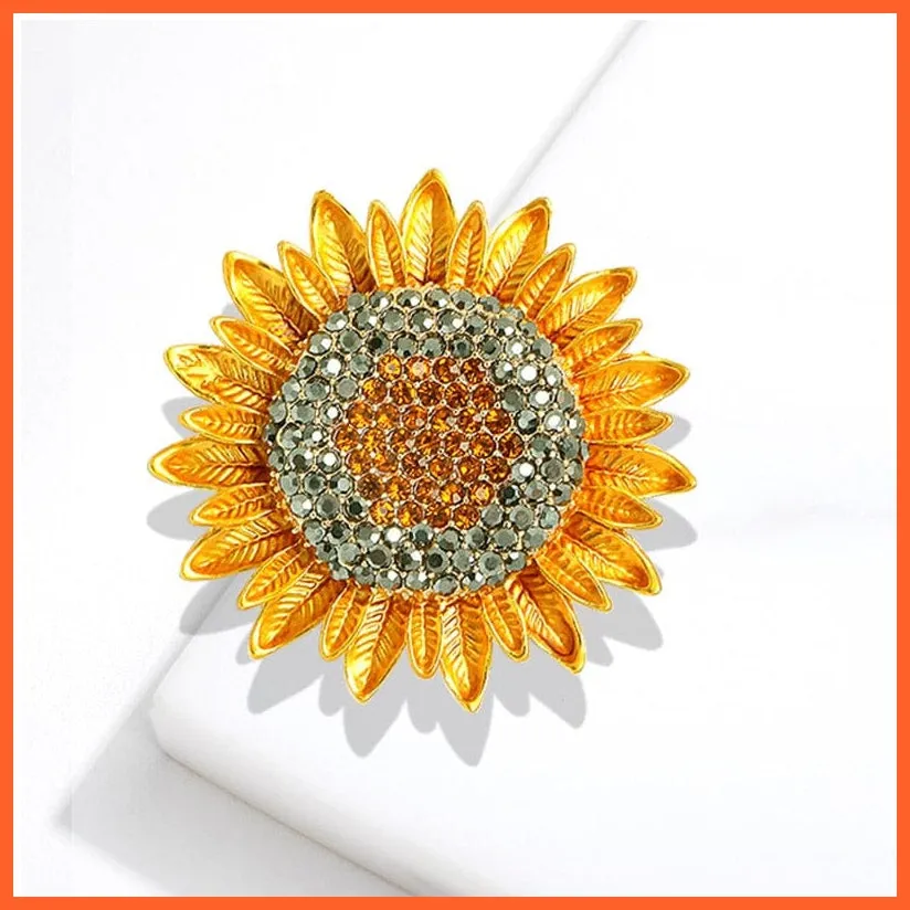 Luxurious Yellow Rhinestone Sunflower Brooch For Woman