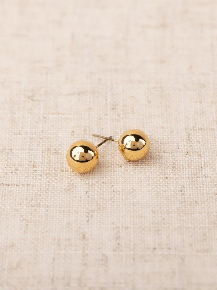 Medium Shiny Gold Earring