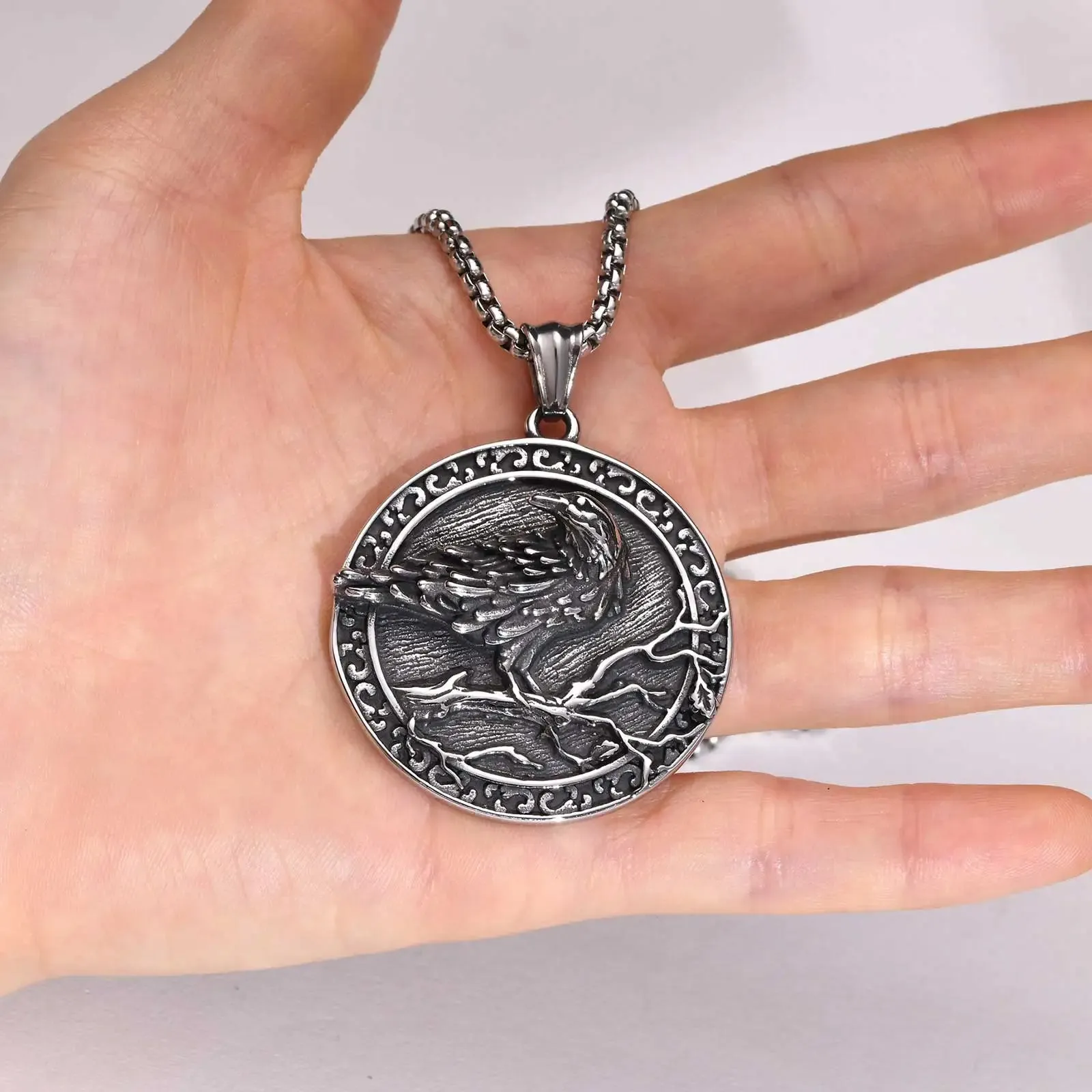 Men Viking Vegvisir Wayfinder Pendant Necklacec with Snake Borde