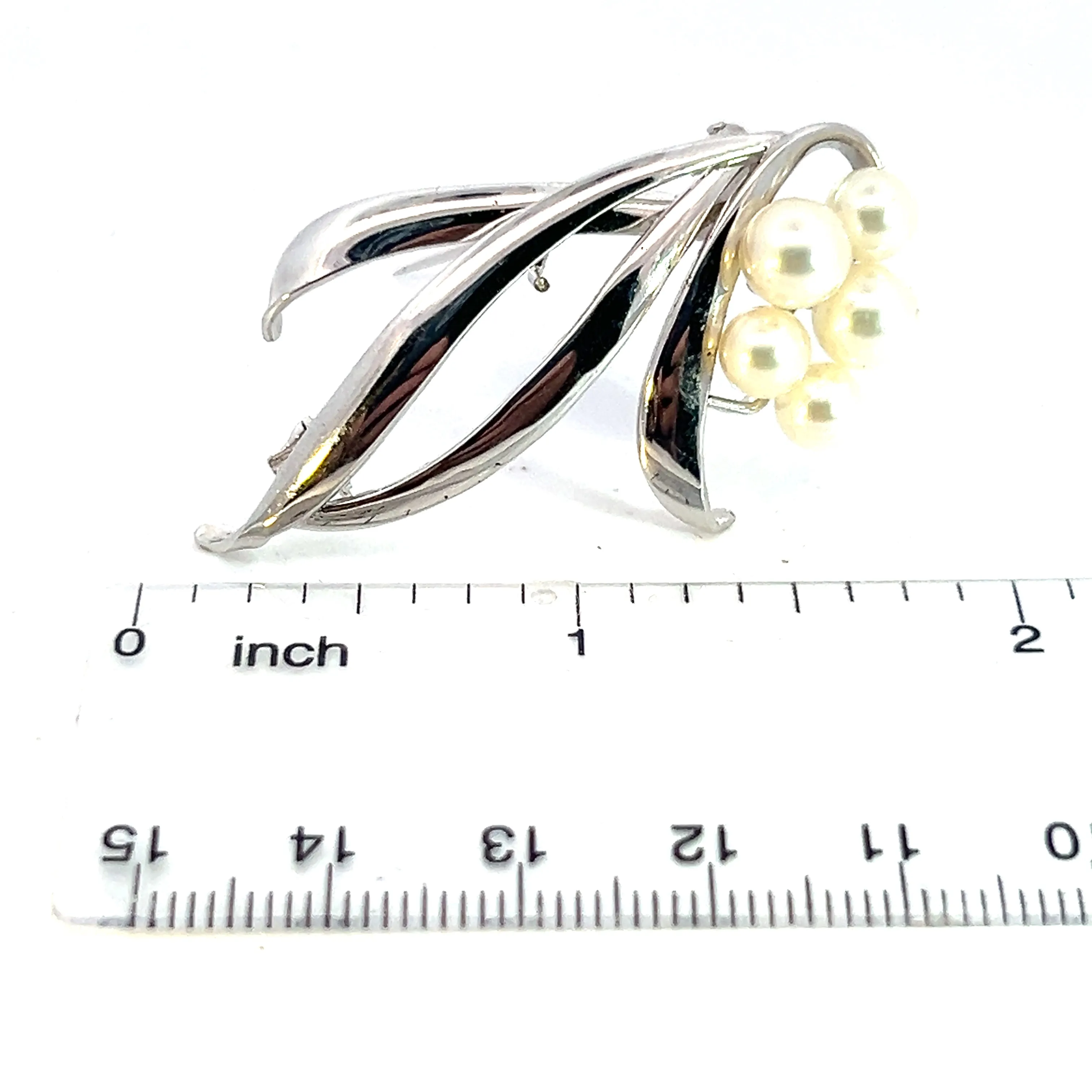 Mikimoto Estate Akoya Pearl Brooch 6.40-5.30 mm Silver M376