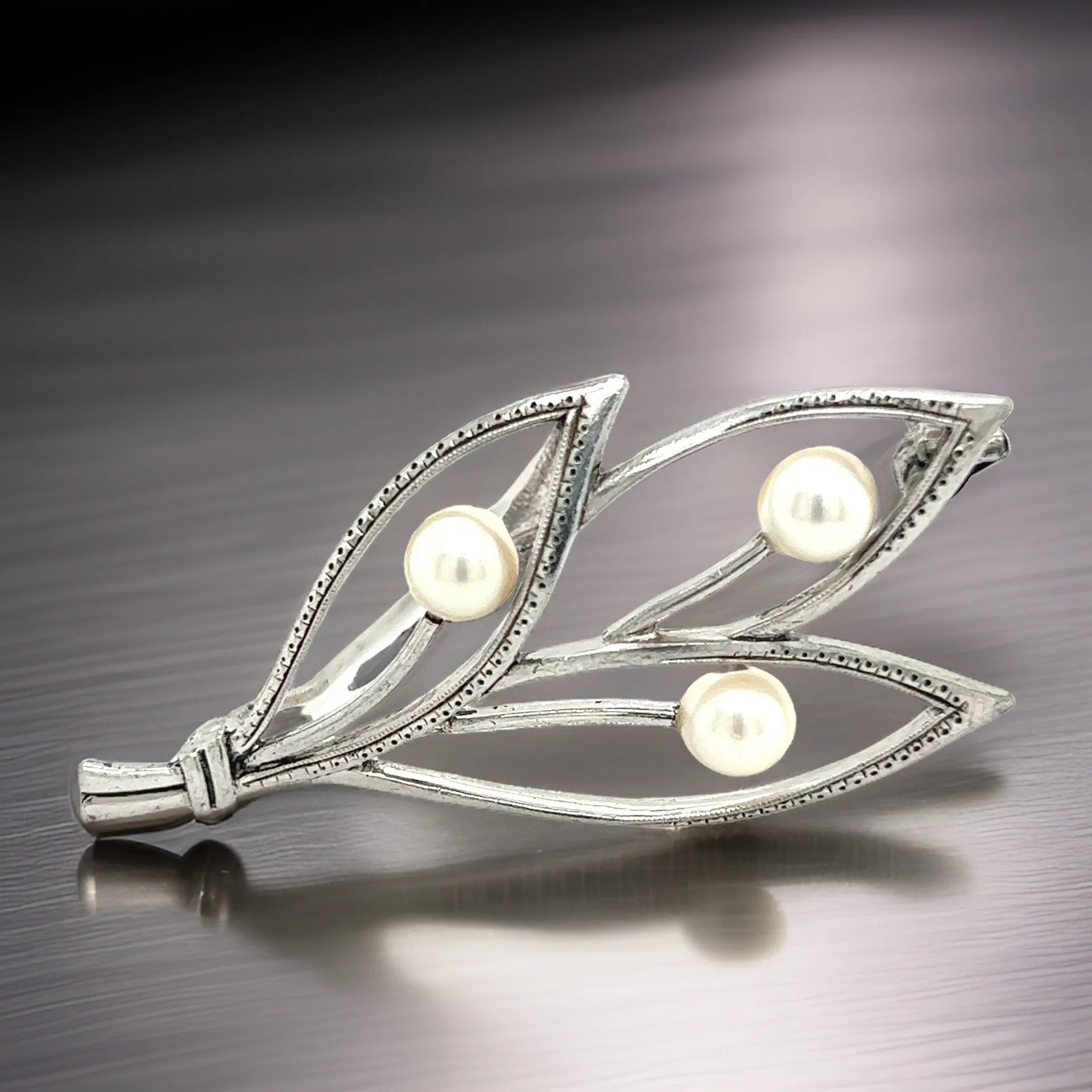 Mikimoto Estate Akoya Pearl Brooch Pin Sterling Silver 5.05 mm M279