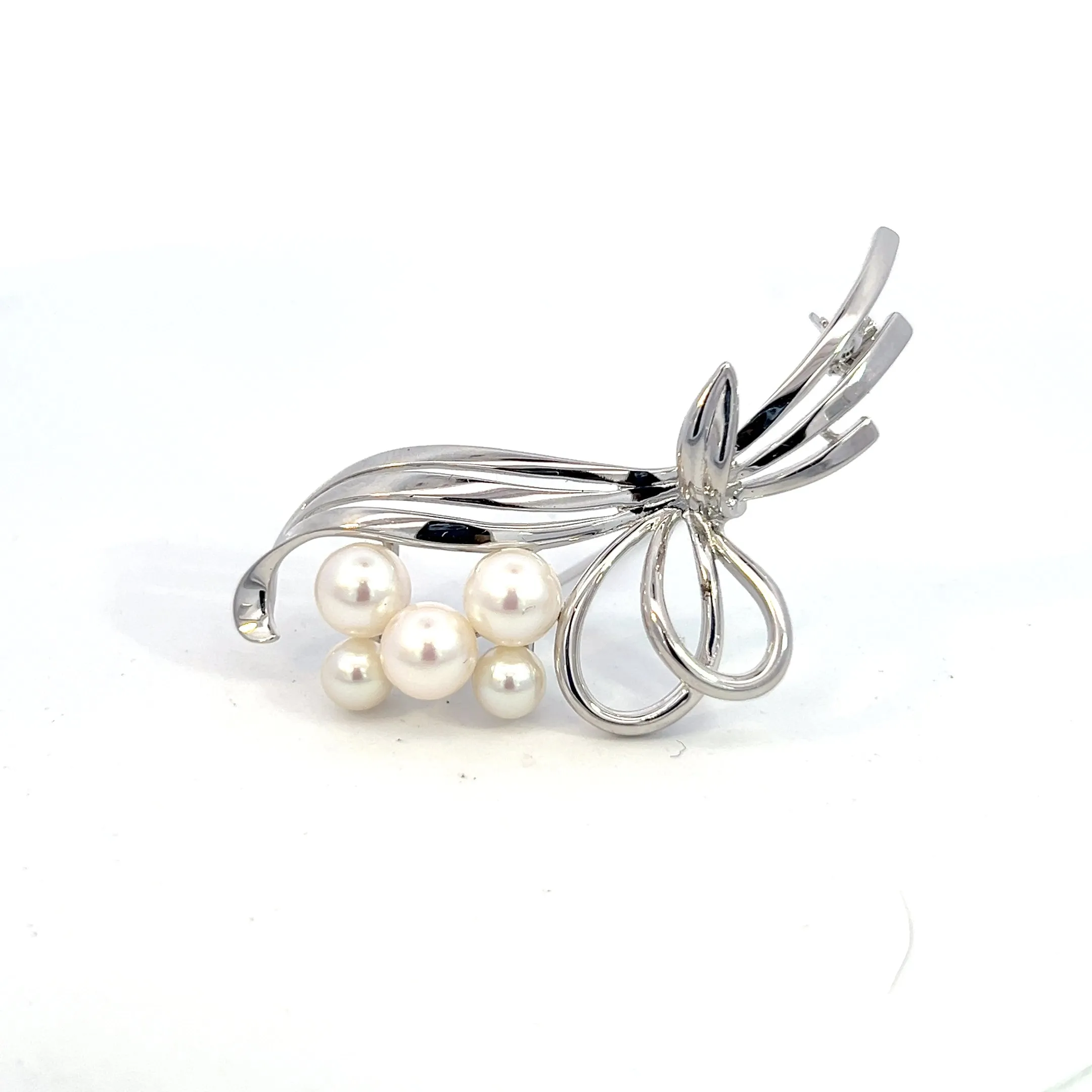 Mikimoto Estate Akoya Pearl Brooch Silver 6.50 mm M372