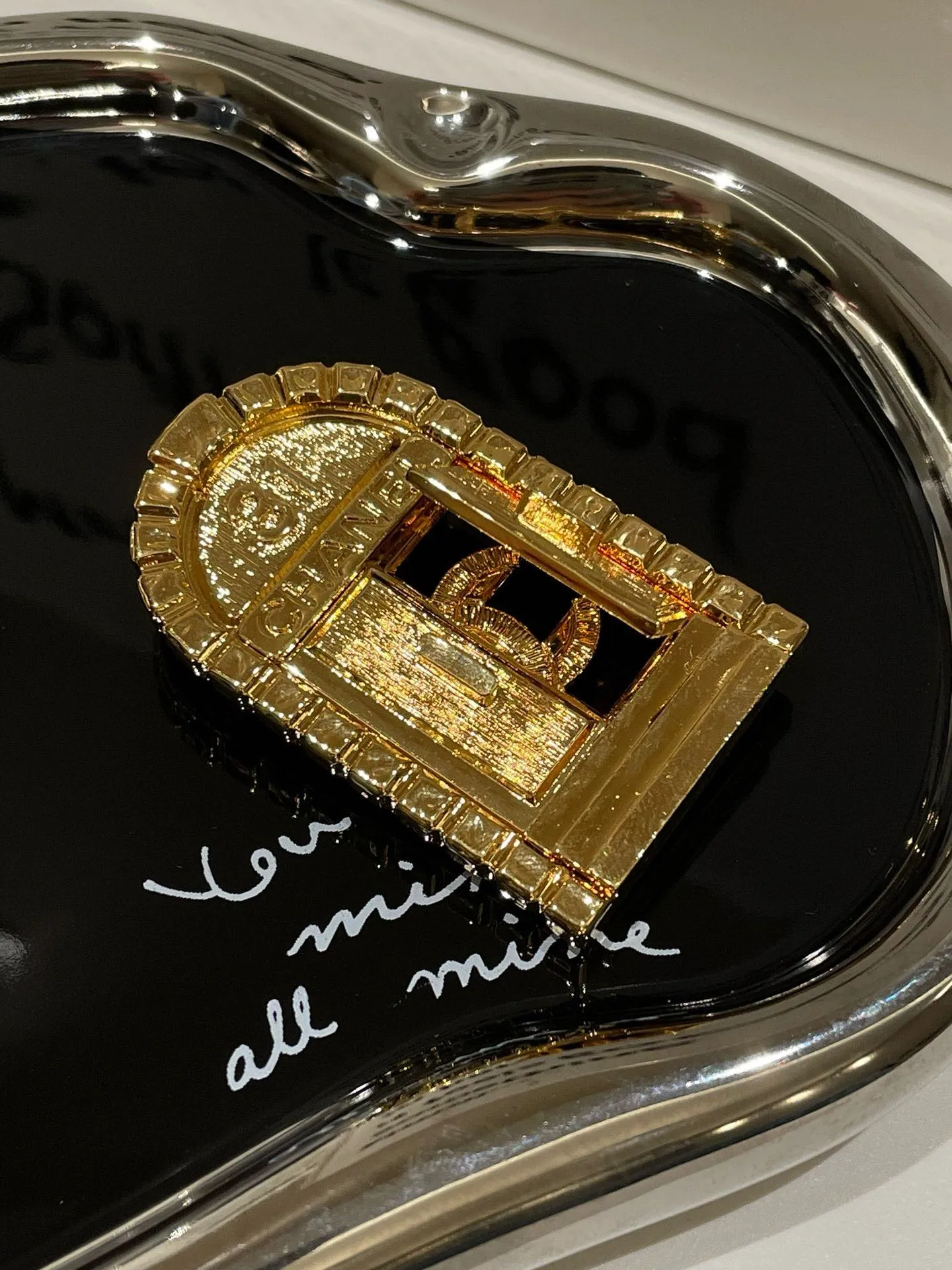 New Chanel 22A 31 Cambon Door Brooch Gold Brooches