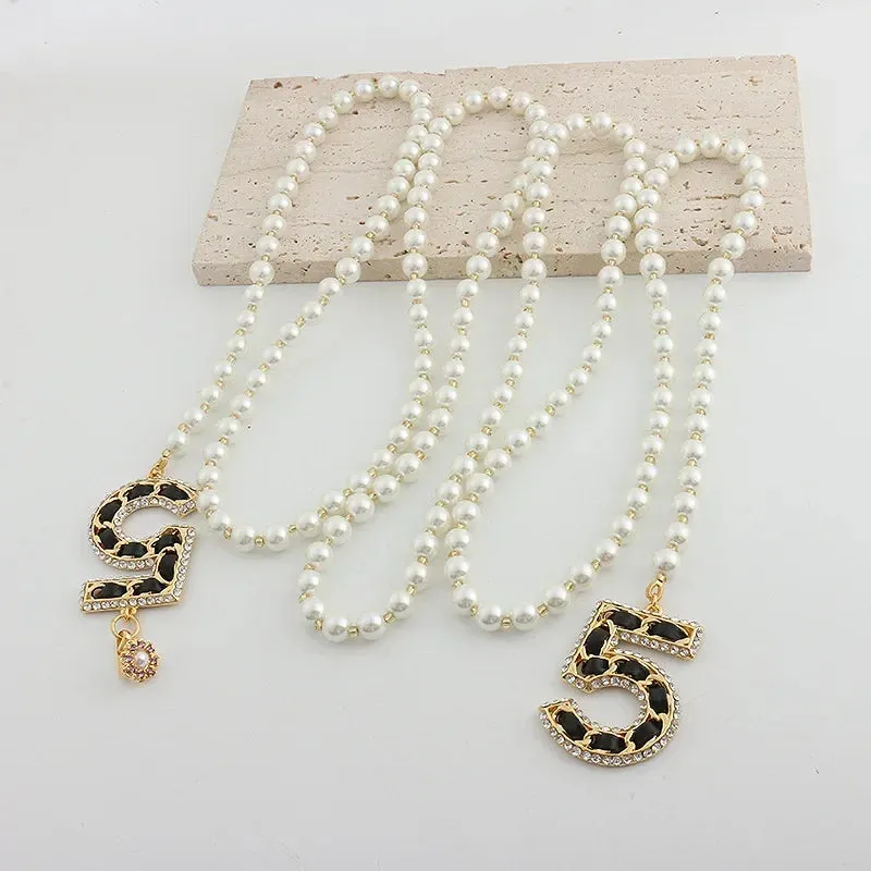 New Design Long Multi-layers Sweater Chain Necklace with Letter Pendant
