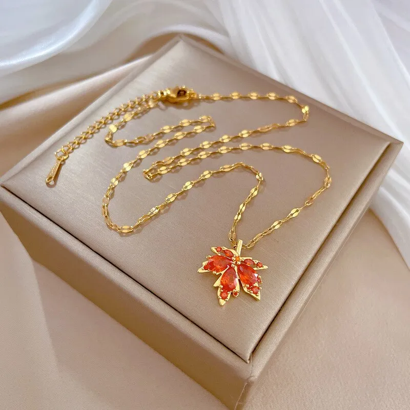 New Love Memory Red Maple Leave Pendant Necklaces For Women