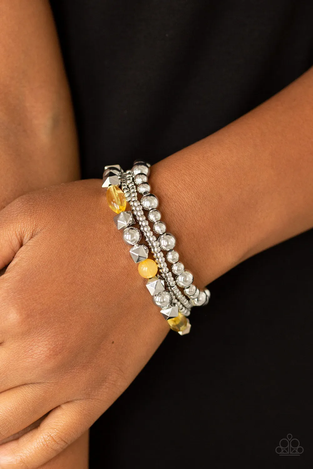 Paparazzi Babe-alicious Yellow Stretch Bracelet