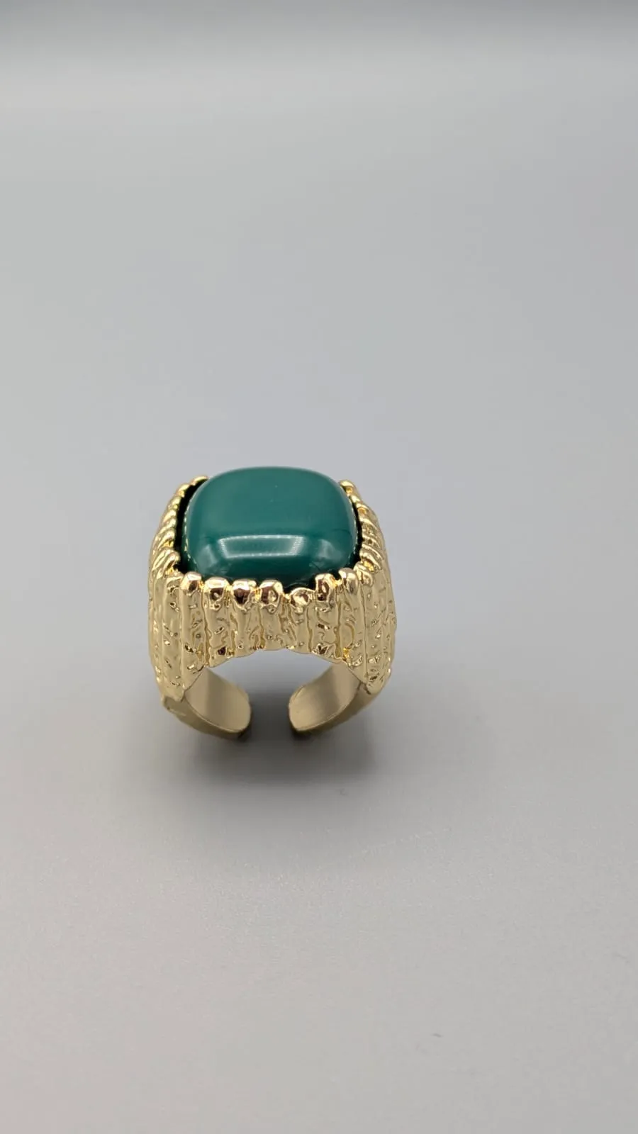 Regal Crest Ring