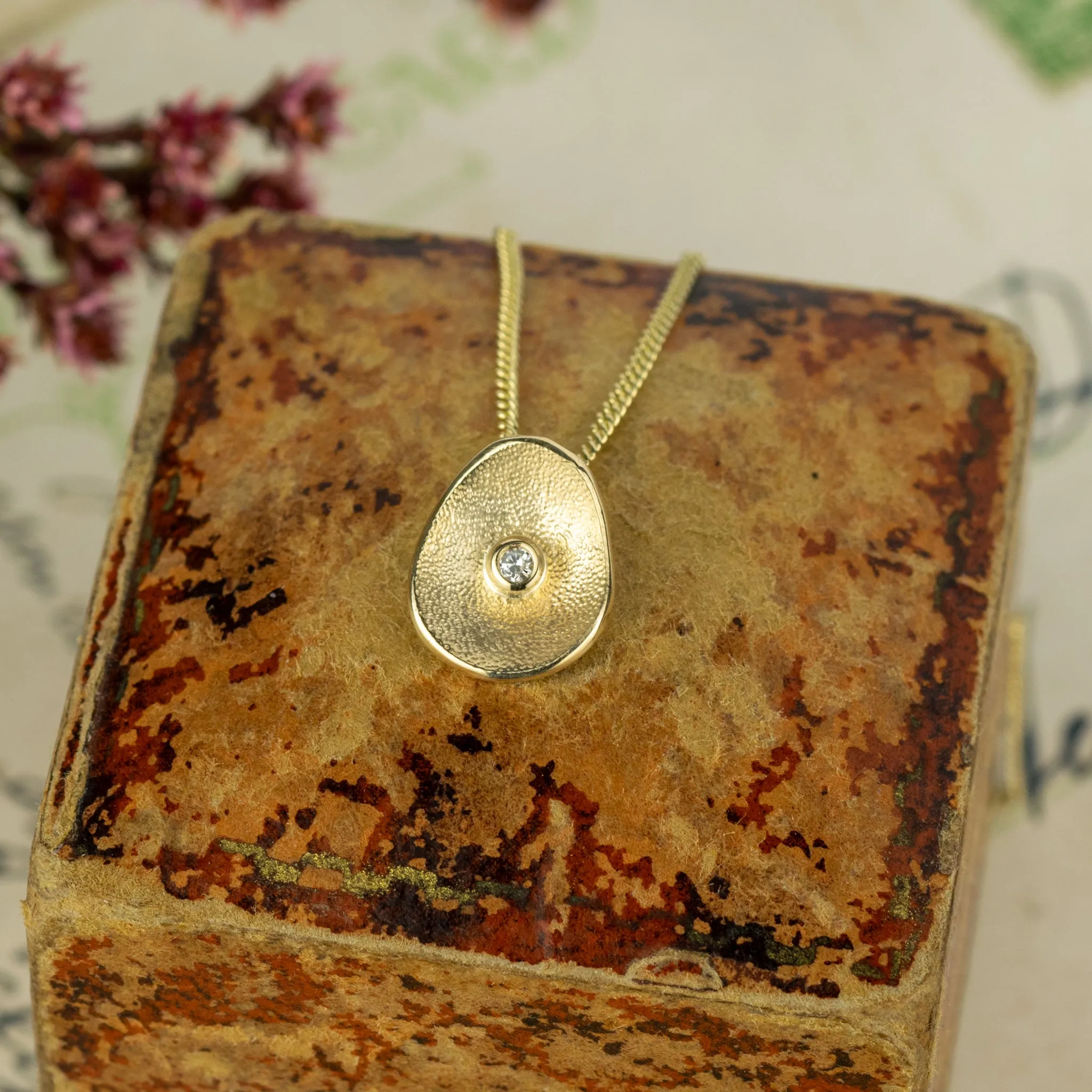 Sea Buttons April Birthstone Silver Diamond Pendant