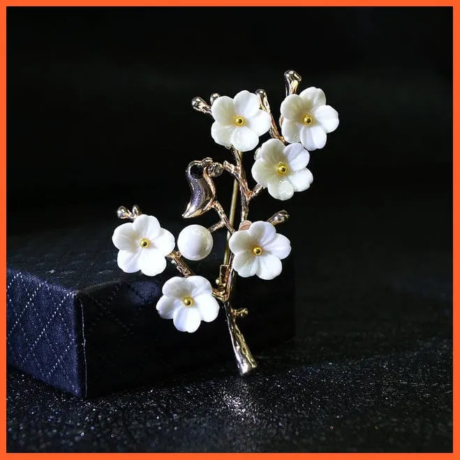 Shell Pearl Flower Brooches | Elegant Fashion Pin Red Crystal Enamel Lapel Pin