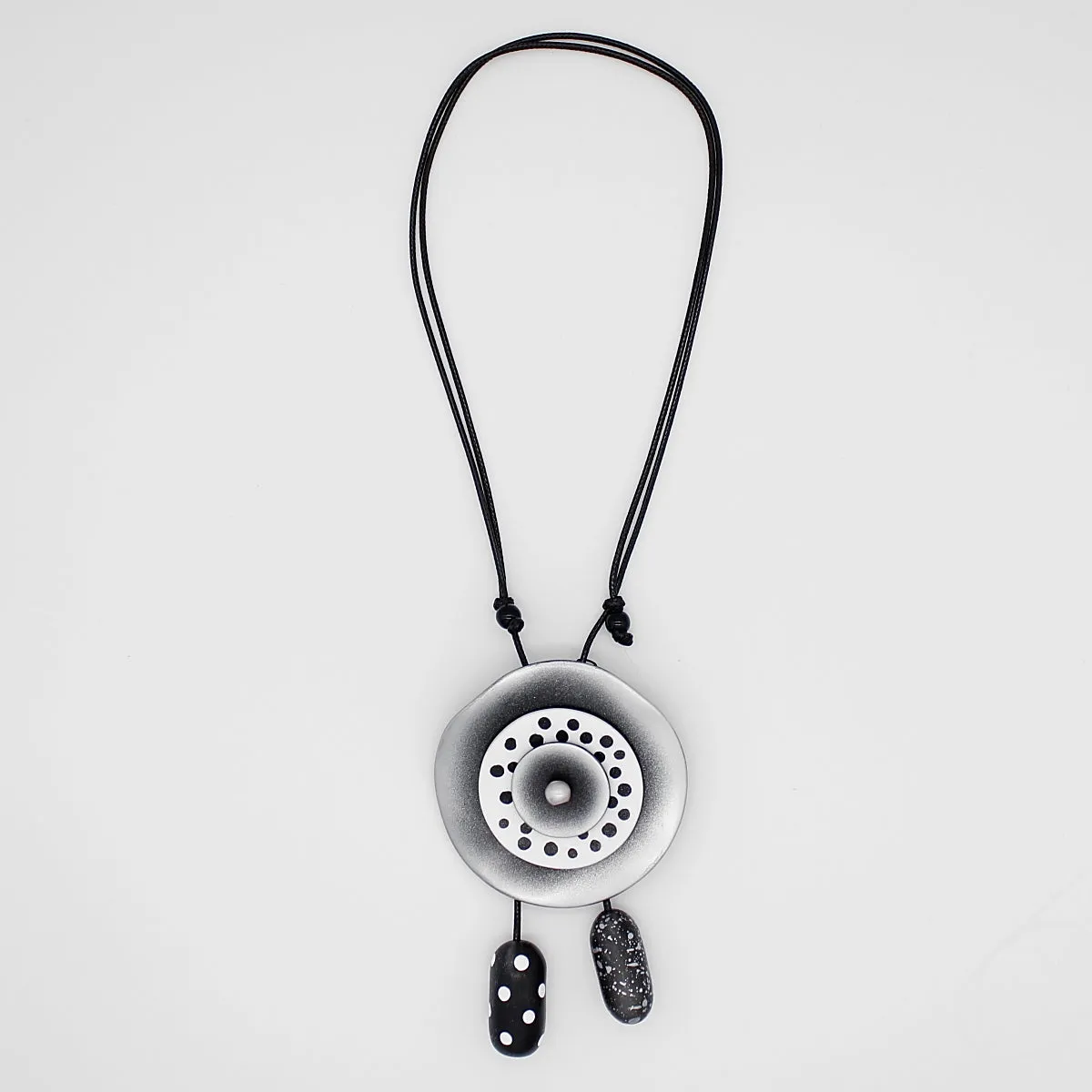 Silver and Pearl Reign Necklace
