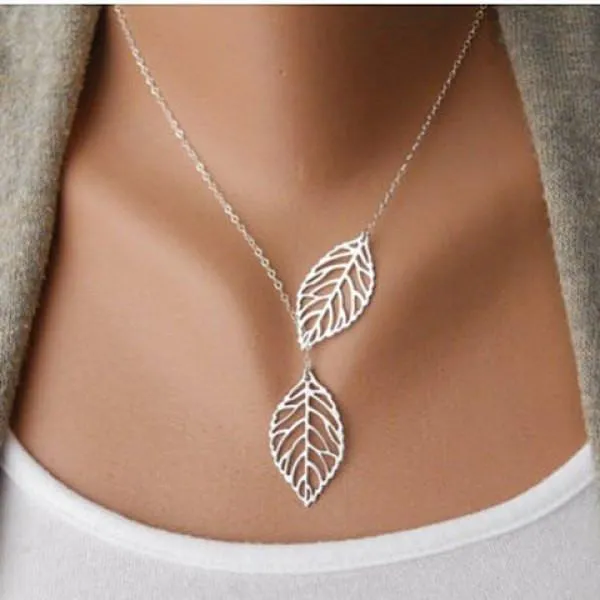 Stylish Women's Openwork Leaf Pendant Necklace