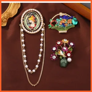 Vintage Royal Women Portrait Enamel Tassel Pearl Badges And Brooch Pins